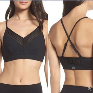 Alo Yoga Ultimate Mesh-Inset Sports Bra Size: M